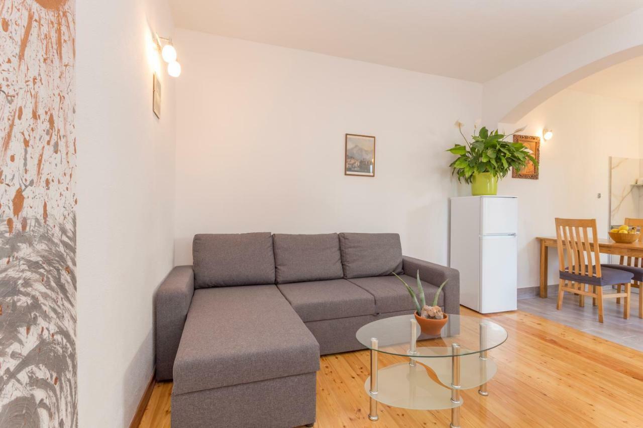 Apartments Gilve Hvar Town Bagian luar foto