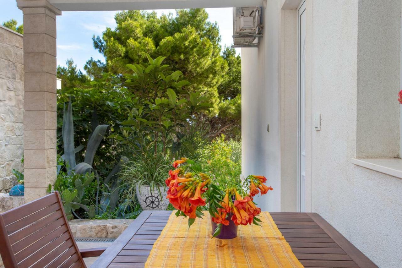 Apartments Gilve Hvar Town Bagian luar foto